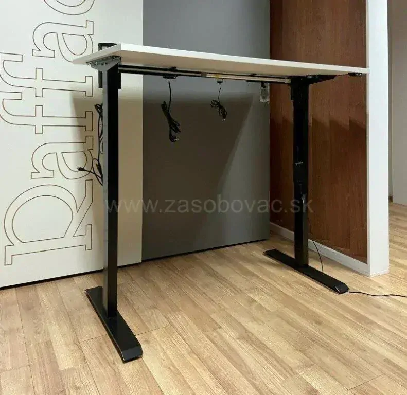 kancelársky stôl VN EL E elektricky výškovo nastaviteľný