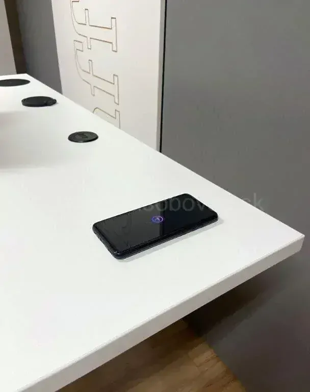 kancelársky stôl VN EL E elektricky výškovo nastaviteľný